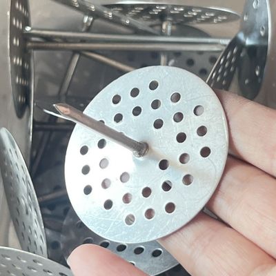 M3*75 mm Galvanisierte Meereseinschaltklammern mit perforierter Scheibenbasis