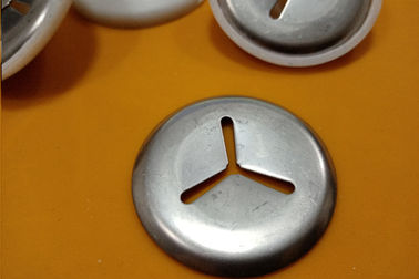 38 mm selbstverriegelnde Isolationsspangen und -klemmen mit oder ohne Kunststoffbeschichtung für die Befestigung von Wärmedämmungen für Seefahrzeuge