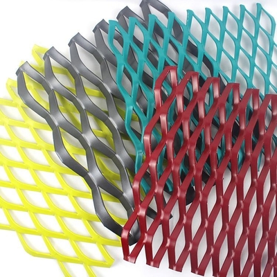 3D-Streckmetallgewebe für dekorative Metallfassaden
