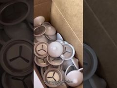 38mm Edelstahl-Isolierclips mit weißen Polykappen zur Befestigung von CD-Schweißstiften